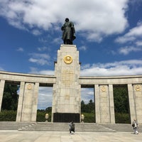 Photo taken at Soviet War Memorial Tiergarten by ちゃちゃ ち. on 8/11/2023