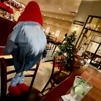 Photo taken at Gordon Biersch Brewery Restaurant by Taryn D. on 12/21/2021