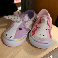 vans store flatirons mall