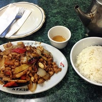 Photo taken at Henry&amp;#39;s Hunan Restaurant by Wilfred W. on 1/14/2015