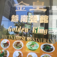 Photo taken at Golden King Vietnamese Restaurant by Wilfred W. on 5/31/2016