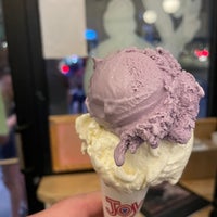 Photo taken at Gracie&amp;#39;s Ice Cream by Thomas S. on 7/13/2023