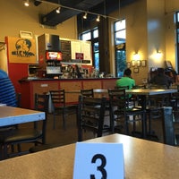 7/7/2016 tarihinde Joey B.ziyaretçi tarafından Blue Moon Burgers Fremont'de çekilen fotoğraf