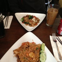 2/15/2013にShawn E.がDee Thai Restaurantで撮った写真