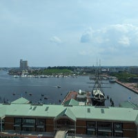 Foto scattata a Renaissance Baltimore Harborplace Hotel da Zig il 8/5/2023