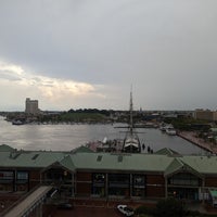 Foto scattata a Renaissance Baltimore Harborplace Hotel da Zig il 8/30/2022