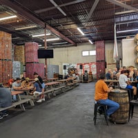 Photo taken at Rahr &amp;amp; Sons Brewing Co. by Zig on 8/18/2022