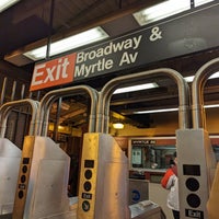 Photo taken at MTA Subway - Myrtle Ave/Broadway (J/M/Z) by Zig on 1/20/2023