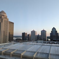 รูปภาพถ่ายที่ Louisville Marriott Downtown โดย Zig เมื่อ 4/24/2023