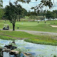 Photo taken at Windsor Park and Golf Club by Suthep K. on 11/18/2021