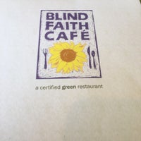 Photo prise au Blind Faith Cafe par Phoenix J. le4/7/2018