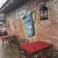 Photo taken at Smelly Cat Coffeehouse by Phoenix J. on 1/23/2019
