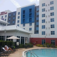 รูปภาพถ่ายที่ Hilton Garden Inn โดย Dusten M. เมื่อ 6/22/2013