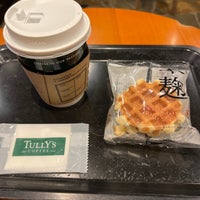 Photo taken at Tully&amp;#39;s Coffee by サク山 チ. on 1/5/2023