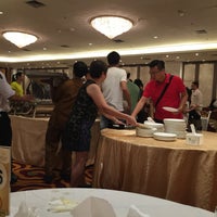 Photo taken at Sense Restaurant - Hongkong Dimsum by Herman R. on 6/26/2016