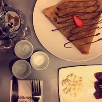 Photo taken at délicieuse crêpe by Jehad on 2/13/2017