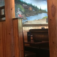 Foto diambil di Grizzly&amp;#39;s Wood-Fired Grill &amp;amp; Steaks oleh Lisa L. pada 7/31/2019