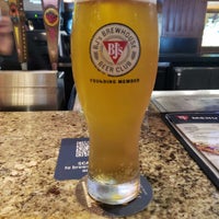Photo taken at BJ&amp;#39;s Restaurant &amp;amp; Brewhouse by Scott A. on 3/28/2022