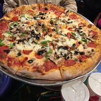 Photo taken at Pazzo&amp;#39;s Pizza by Raul M. on 3/1/2016