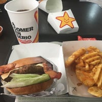 Photo taken at Carl&amp;#39;s Jr. by Gilberto D. on 12/14/2017