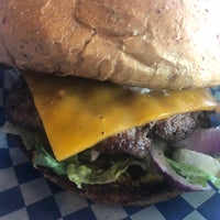 Photo taken at Daddio&amp;#39;s Burger by Kimberlee K. Heinsohn H. on 7/6/2019