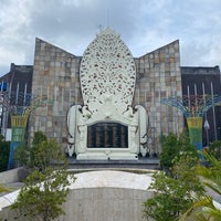 Photo taken at The Bali Bombing Memorial (Ground Zero Monument) by Sam V. on 6/4/2022