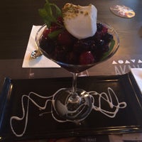 Das Foto wurde bei Akava Lounge Food &amp;amp; Drink von Büşra A. am 6/18/2015 aufgenommen