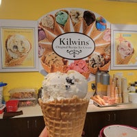 Foto diambil di Kilwins Chocolates &amp;amp; Ice Cream oleh Amy✨ pada 7/9/2022