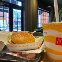 Photo taken at McDonald&amp;#39;s by Özkan M. on 5/19/2022