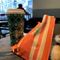 Photo taken at Starbucks by Arturo H. on 1/11/2019