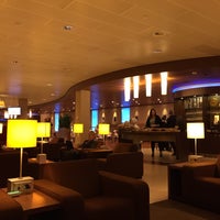 Photo taken at Smoking Area KLM Lounge by Grifel on 11/15/2015