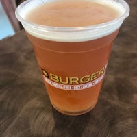 7/28/2017에 Chris R.님이 BurgerFi에서 찍은 사진