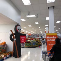 10/1/2018에 수진 이.님이 Walmart Supercentre에서 찍은 사진