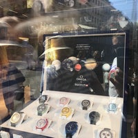 Foto scattata a Swatch Store Geneva da edisonv 😜 il 6/4/2022