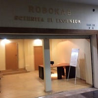 Das Foto wurde bei Robokab, robótica y ciencias von Robokab, robótica y ciencias am 4/28/2016 aufgenommen