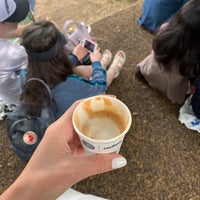 Photo taken at The Queue by inci on 8/6/2019