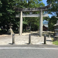 Photo taken at Enoki-sha Shrine by すこんちょ on 7/23/2016