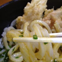 Photo taken at 池流 うどん by すこんちょ on 2/17/2013