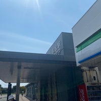 Photo taken at Wakamatsu Station by しみちゃん あ. on 9/12/2023