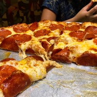 Photo taken at Round Table Pizza by REN on 8/5/2017