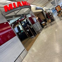 Photo taken at Miami HEAT Store by AlbiiT .. on 10/4/2022