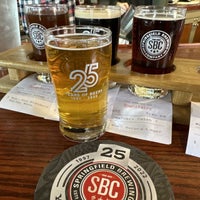 Photo taken at Springfield Brewing Company by Carlos R M. on 4/1/2023