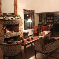 Foto diambil di Finca blousson - Wine Lodge oleh Fernando C. pada 8/13/2013