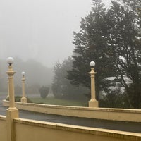 Снимок сделан в Chateau Tongariro Hotel пользователем Sietske G. 11/29/2022