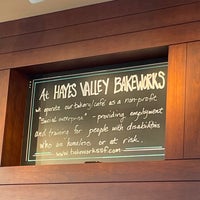 Foto tirada no(a) Hayes Valley Bakeworks por Amy B. em 11/22/2021