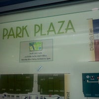 รูปภาพถ่ายที่ Park Plaza Mall โดย J. M. เมื่อ 11/10/2012