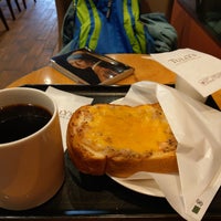 Photo taken at Tully&amp;#39;s Coffee by Fumito I. on 2/22/2019