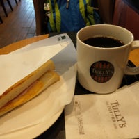 Photo taken at Tully&amp;#39;s Coffee by Fumito I. on 8/24/2018