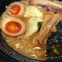 Photo taken at ラーメン 六三四屋 本店 by Kendou N. on 4/16/2013