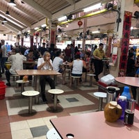 Photo taken at Yuhua Market &amp;amp; Hawker Centre by Iwan T. on 4/11/2018